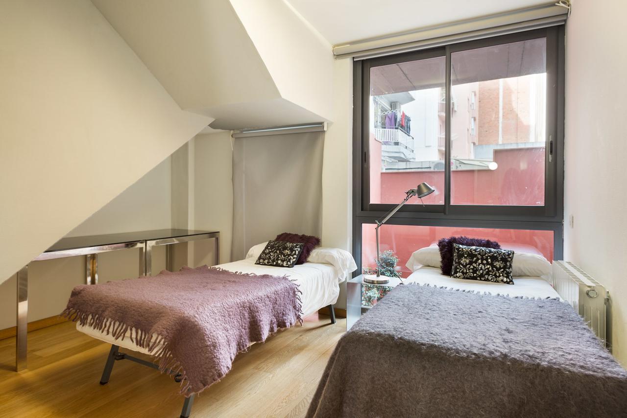 My Space Barcelona Pool City Center Екстер'єр фото