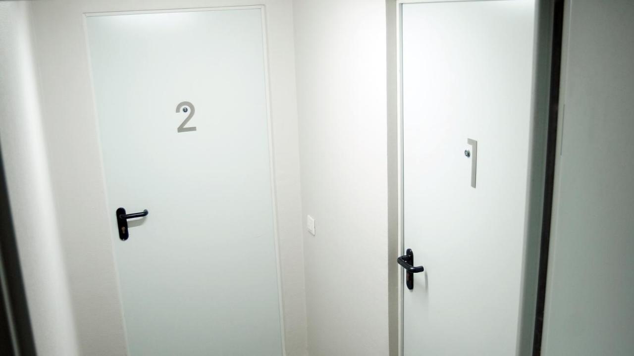 My Space Barcelona Pool City Center Екстер'єр фото