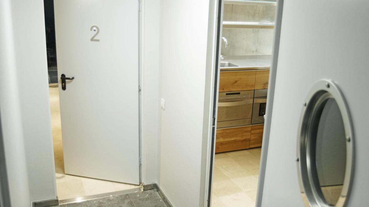 My Space Barcelona Pool City Center Екстер'єр фото
